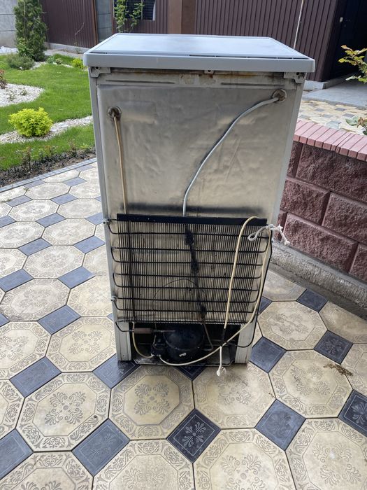 Продам холодильник