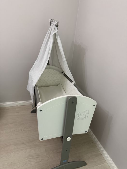 Люлька для новорожденного.