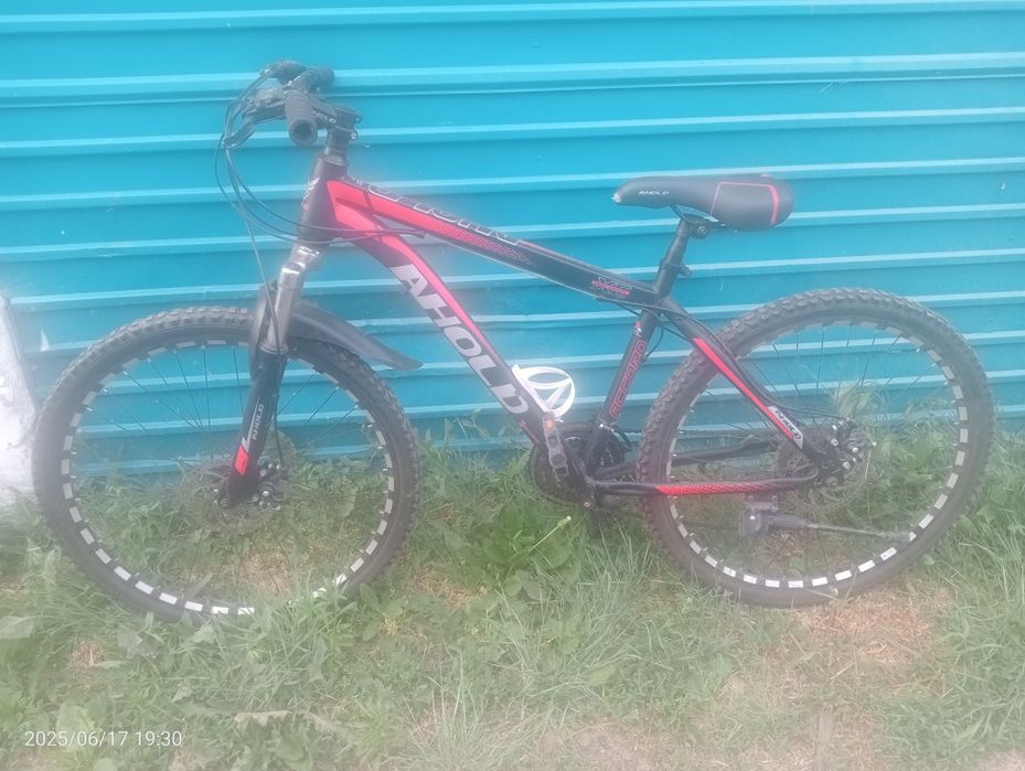 Продам 2 велосипеда и 2 самоката