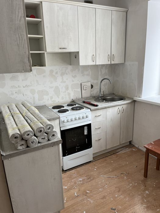 Кухня с плитой, самовывоз левый берег