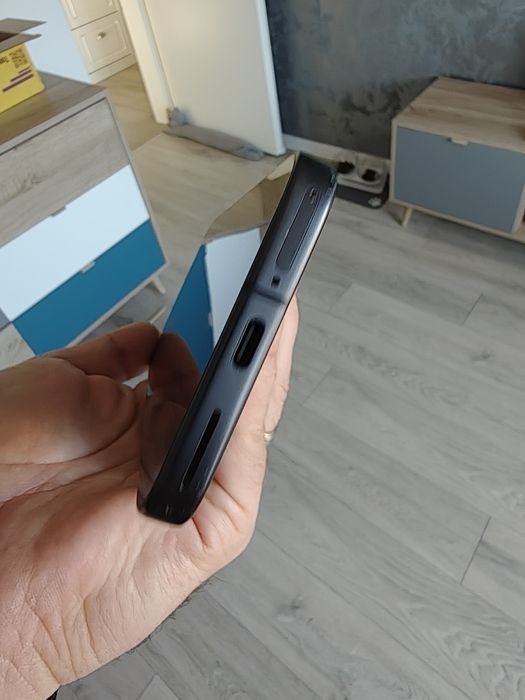 Google Pixel 9 ecran fisurat