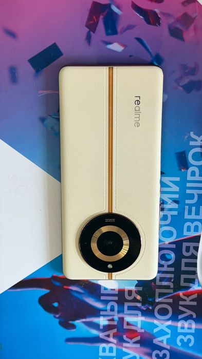Realme 11 Pro 5G (8/256 ГБ).