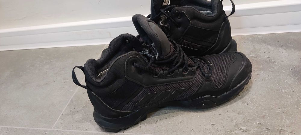 Адидас мъжки обувки