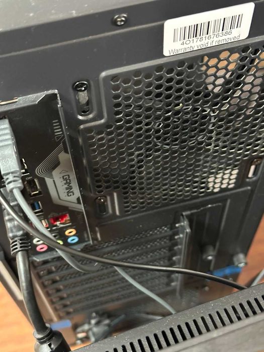 Продам сервер/  можно как компьютер