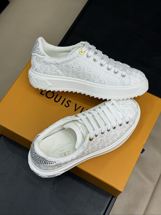 Adidasi Louis Vuitton