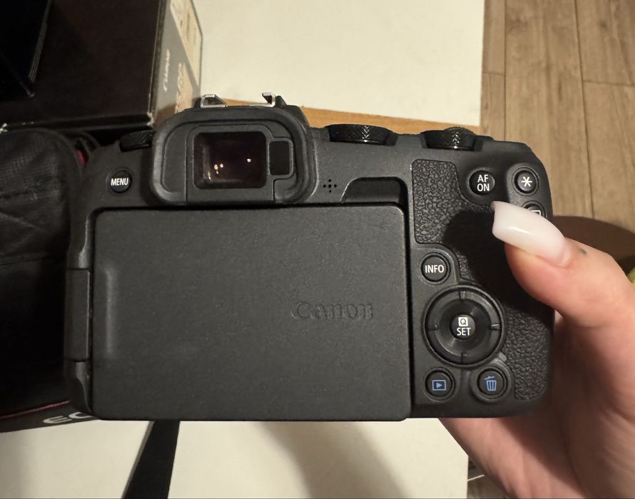 Фотоаппарат Canon RP