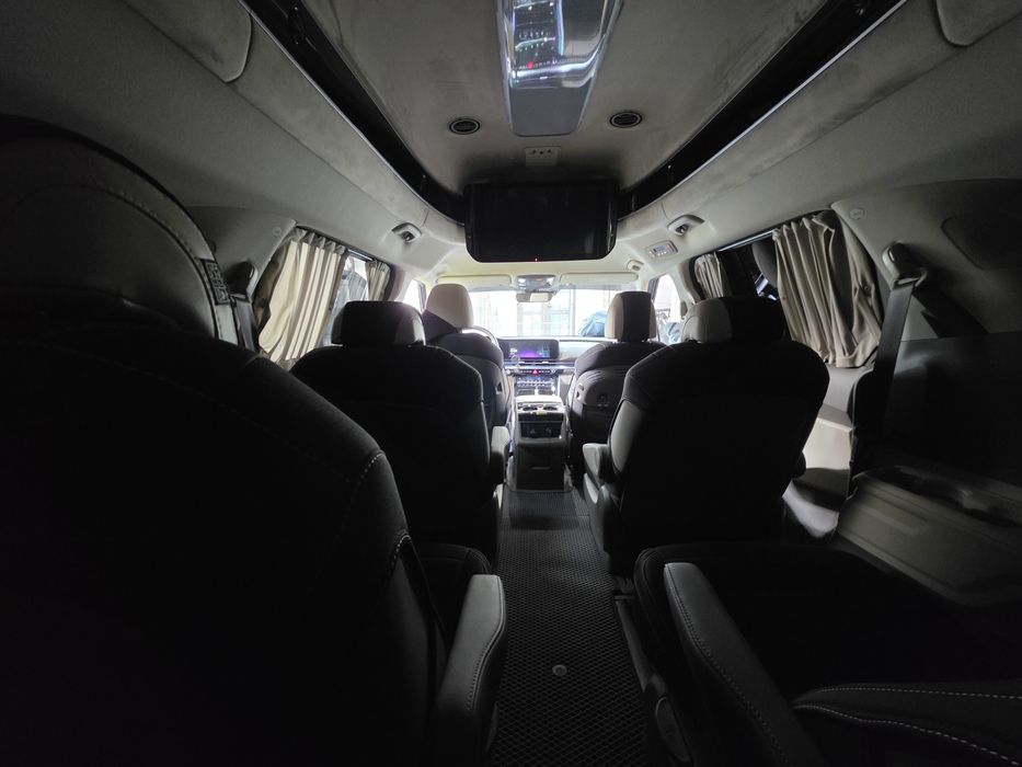 Kia Carnival HI limousine