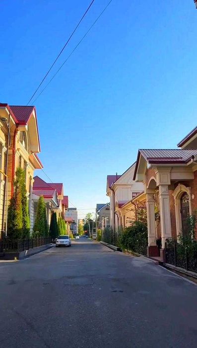 High Town city orqasidagi yangi mahallada 2 sotix quruq yer sotiladi!