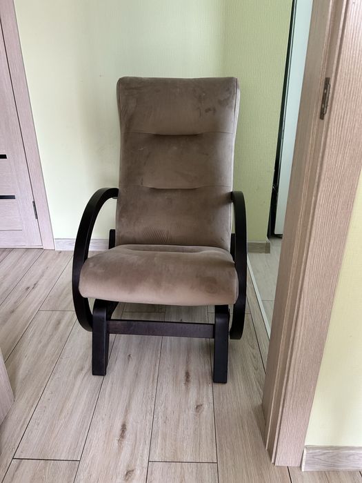 Продается кресло качалка