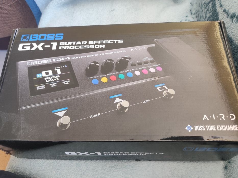 Vând Boss GX-1 nou in cutie