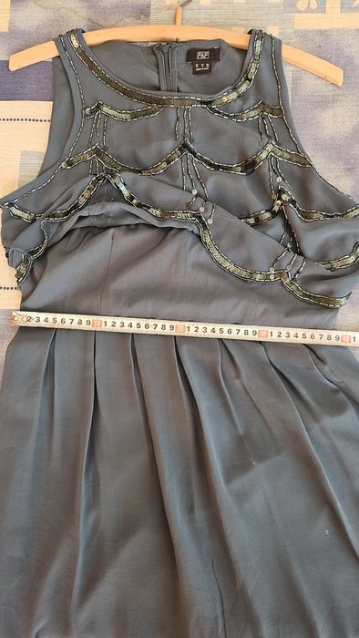 Тъмнозелена официална рокла