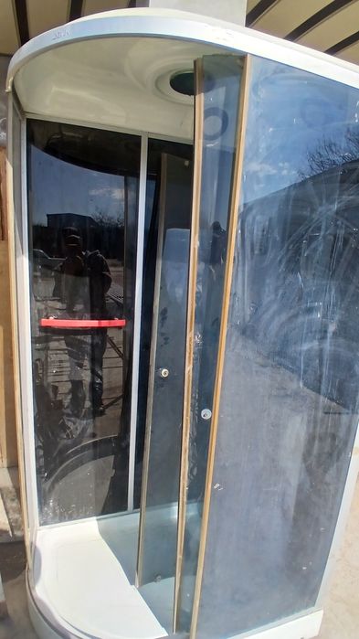 Душавой кабина сотилади