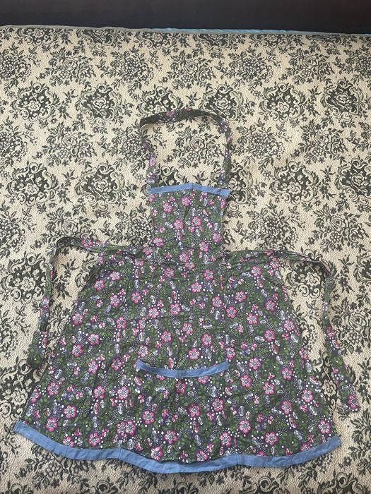 Работни и кухненски манти, престилки, ръкавици