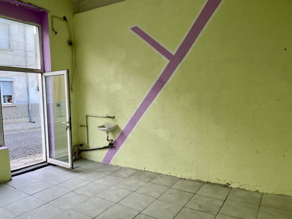 Дава се под наем Магазин в Ивайловград - 20 кв.м за 33.66 € - Снимка #2