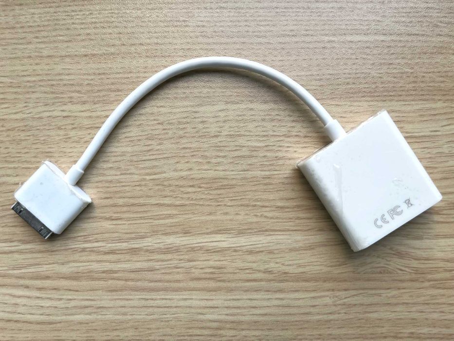 Переходник Apple 30-pin → VGA (Female)
