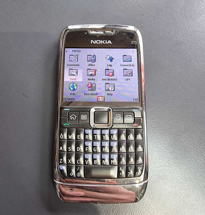 Nokia E71 / Nokia E72