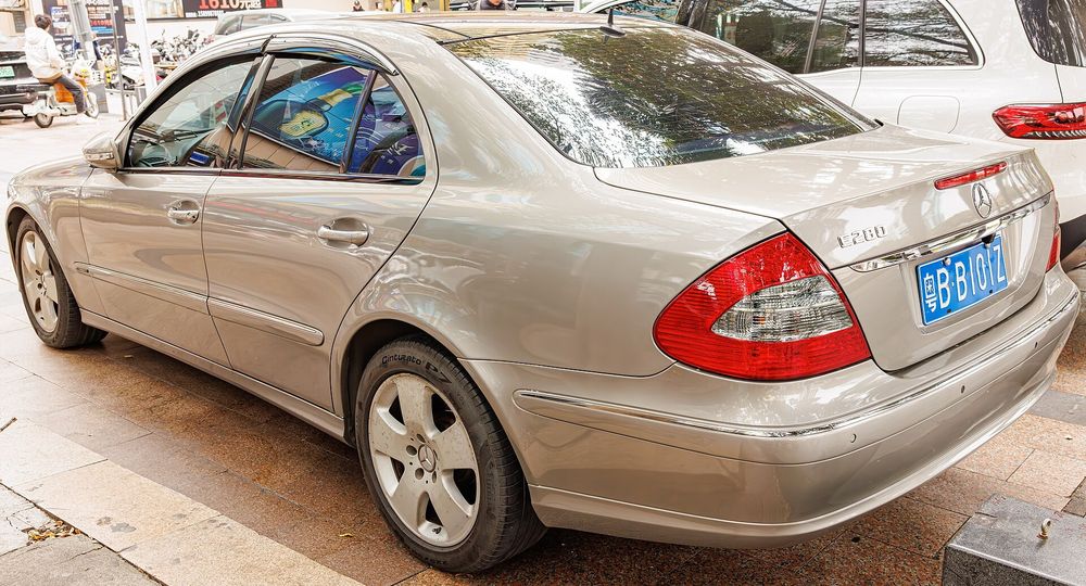 Mercedes E-Class (W211) 2002-2006 PIESE AUTO