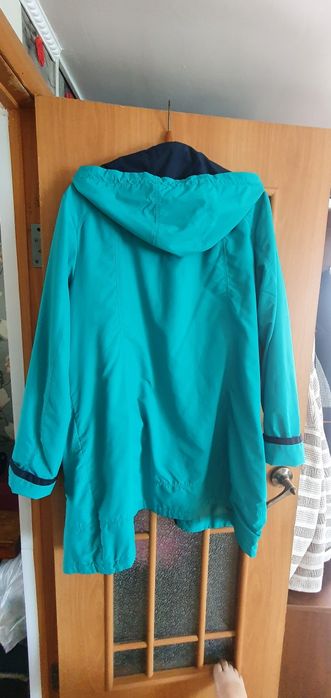 Продам  новую ветровку