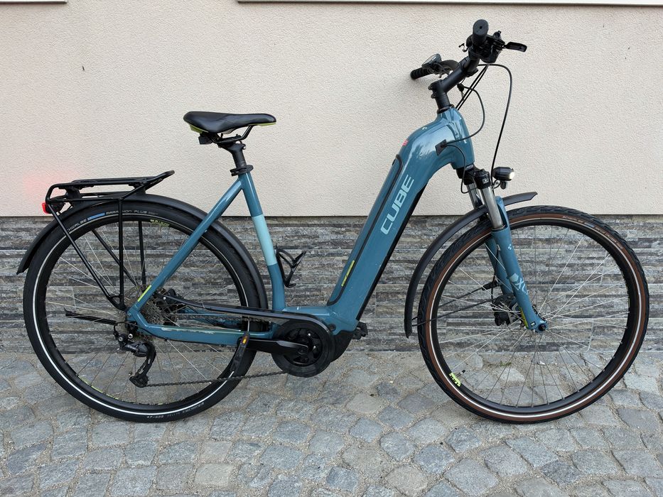 Електрически велосипед Cube Touring ON размер: 28/L