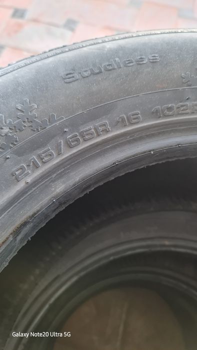 Зымные шыни 215/65/16