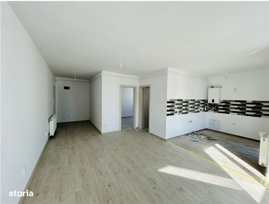 Ap finisat la cheie, 2 camere, balcon - etaj intermediar — fotografia 1