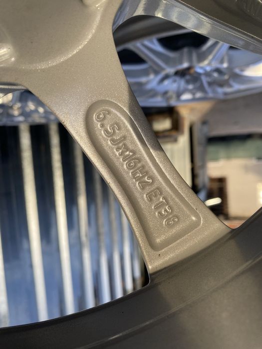 16 цола 5 х 112 мм Фолксваген , VW Голф , Джета , Туаран