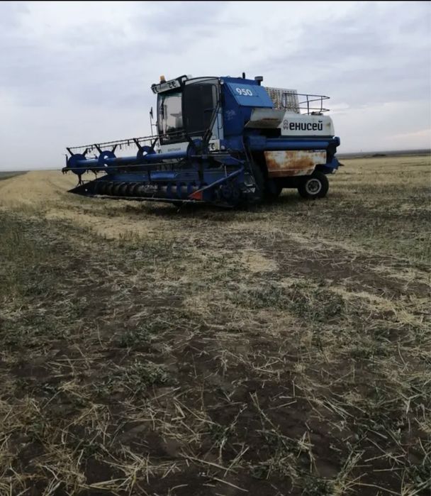 Продам комбайн Енисей