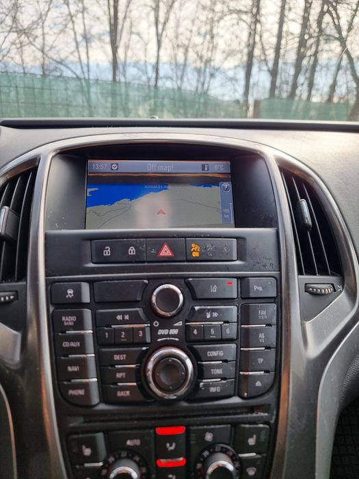 Navigatie opel astra j