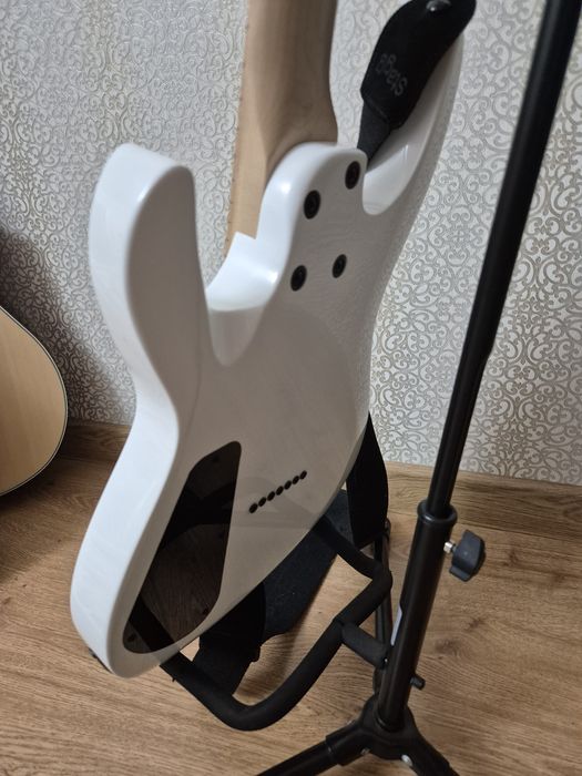 Harley Benton R-457 электрогитара