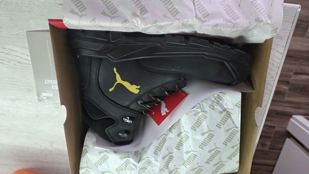 Зимни работни обувки  Пума с метално бумбе  и усилена подметка!Номер 44!