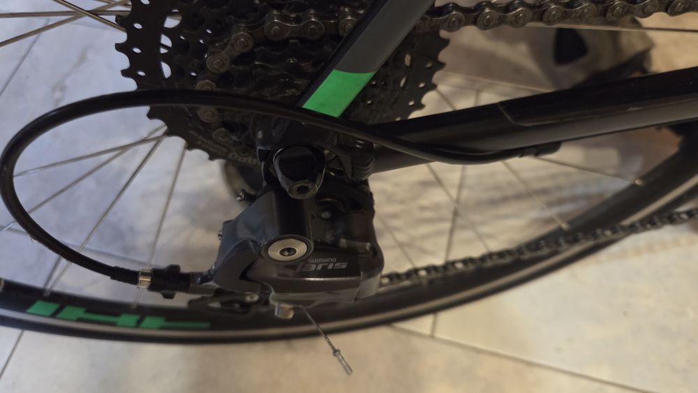 Cube Attain 2018 шосеен велосипед 53см + Van Rysel компютър+аксесоари