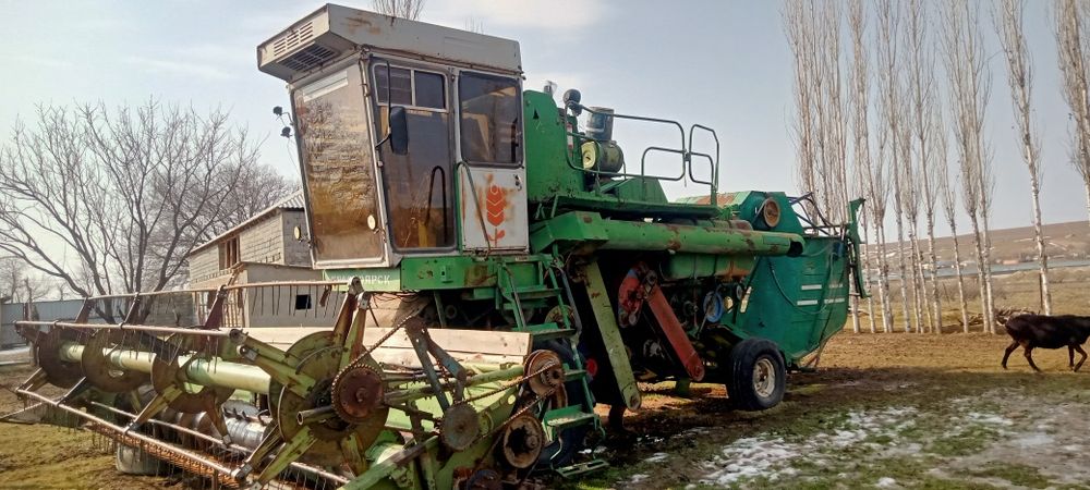Комбайн   енисей
