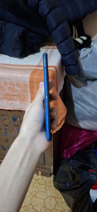 Samsung Galaxy A50 4/64 sotiladi.
Holati yaxshi, hamma joyi ishlaydi.