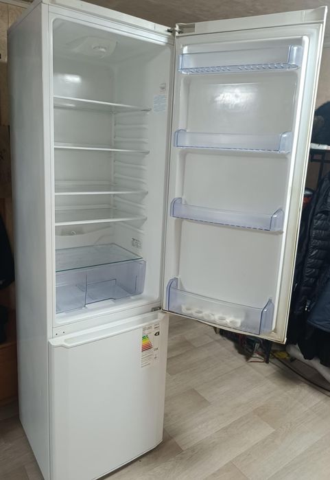 Продам холодильник Beko