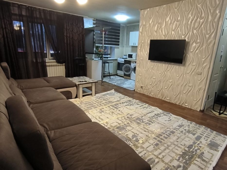 Сдам посуточно двухкомнатную квартиру.