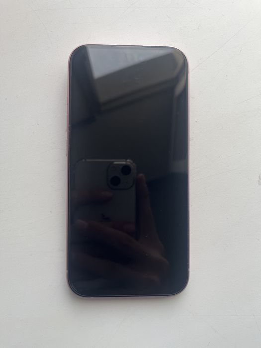 продам айфон 15 новый