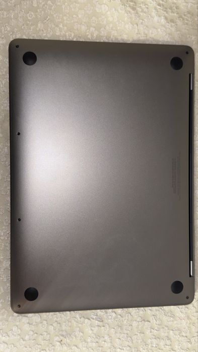 MacBook M2 pro 8/256  ideal