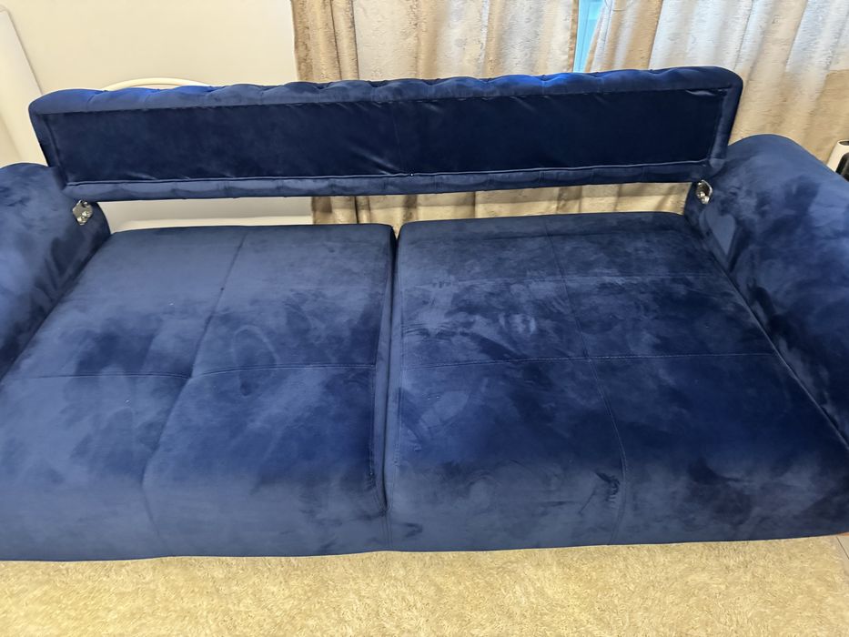 Диван с опция за сън с подащ гръб