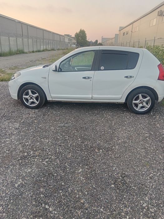 DACIA Sandero 2009 — imagine 4