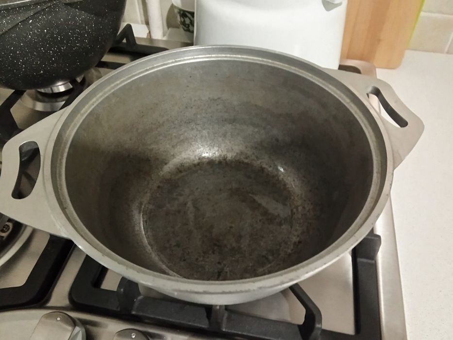 Продам казан маленький.