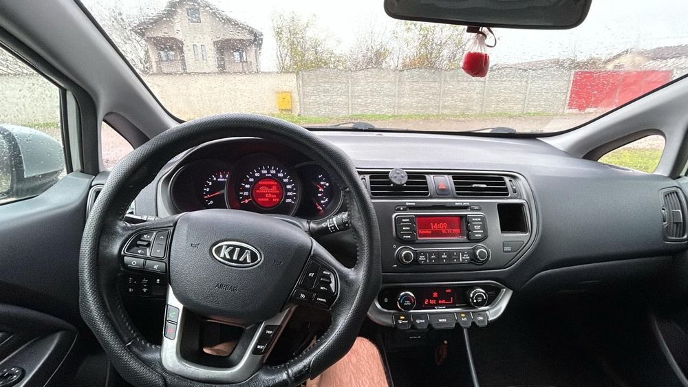 Kia rio 1.4 CRDI 2012