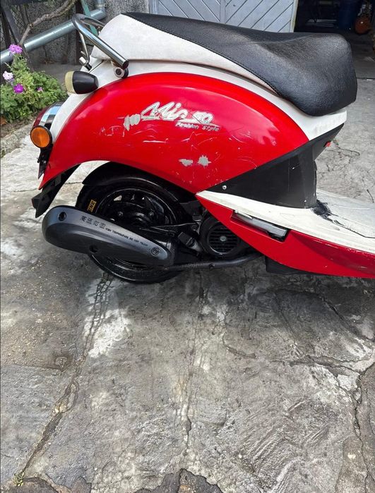 Продавам скутер мио 50