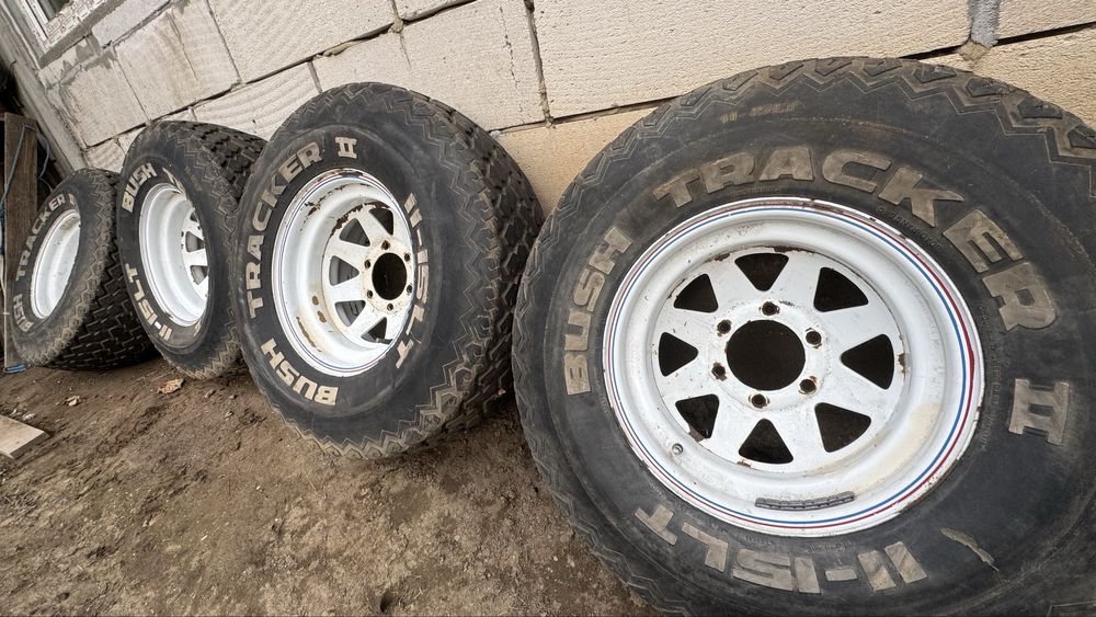 De vanzare jante  cu cauciucuri off road