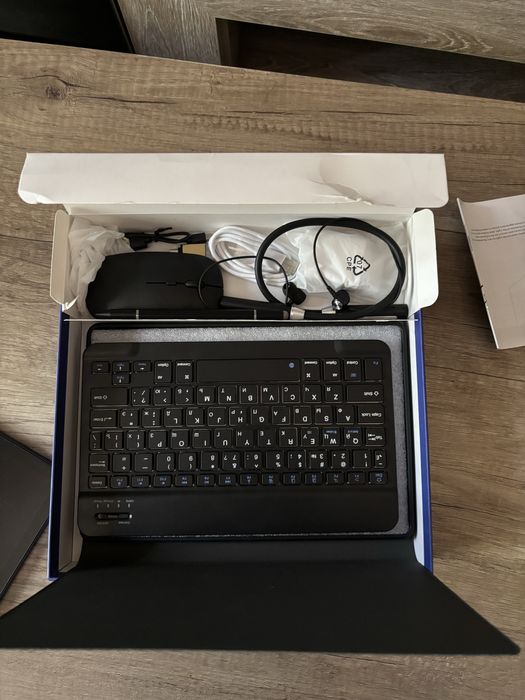 Продается новый планшет.