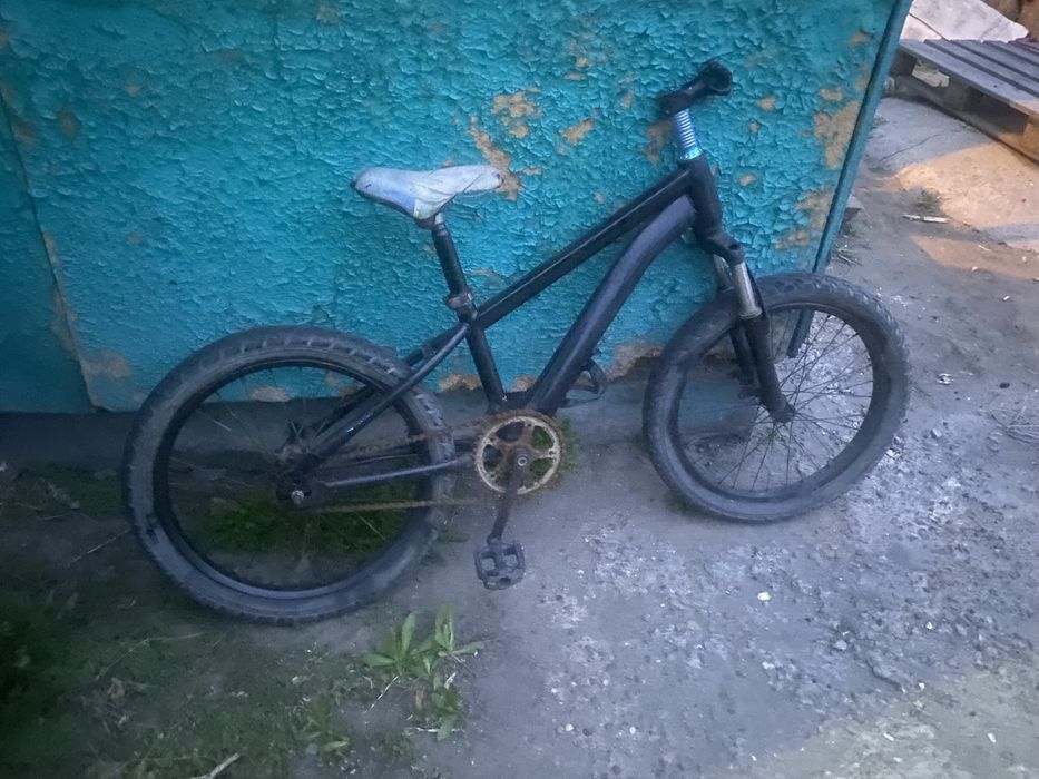 продаю велик на запчасти