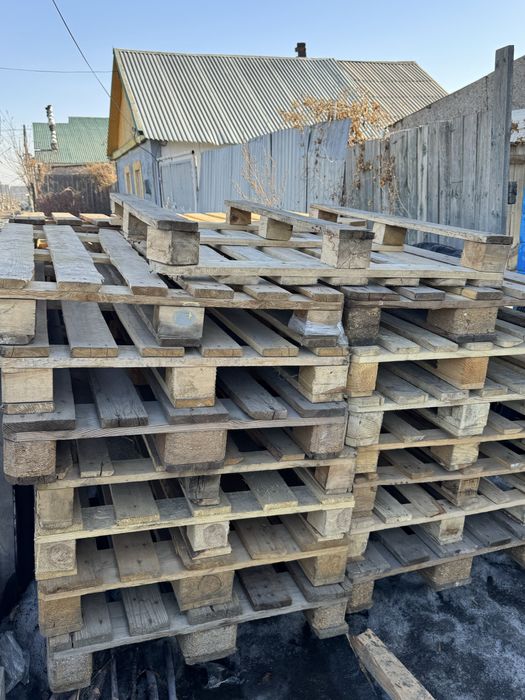 Поддоны  деревянные 70 штук