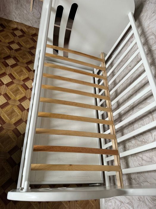 Продам срочно кроватку.