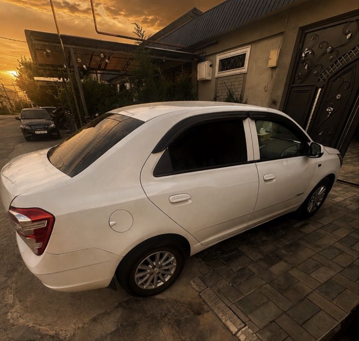 Chevrolet Cobalt 2020 AT • Газ/Бензин • Хорошее состояние