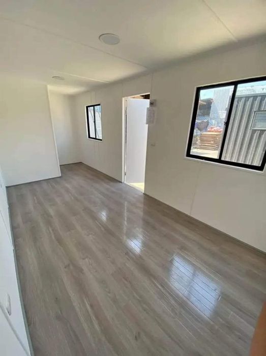 Vand Container 2.4x6m Nou - Izolat cu Panouri Sandwich