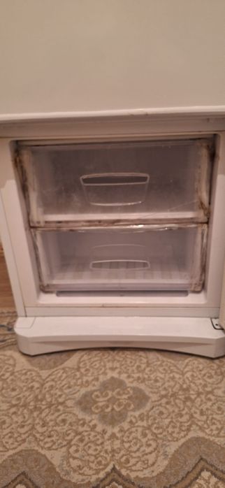 Холодильник INDESIT